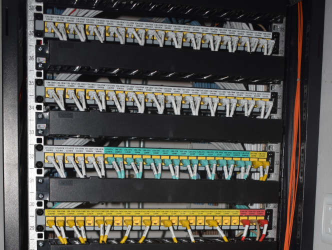 巨烽顯示-網絡綜合布線 巨烽顯示-網絡綜合布線